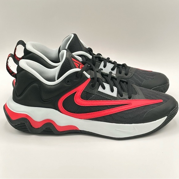 Nike Giannis Immortality 3 Basketball Shoes Red Black DZ7533-004 Men Size 10.5 - Picture 3 of 8